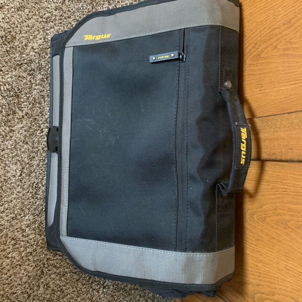 Targus laptop bag